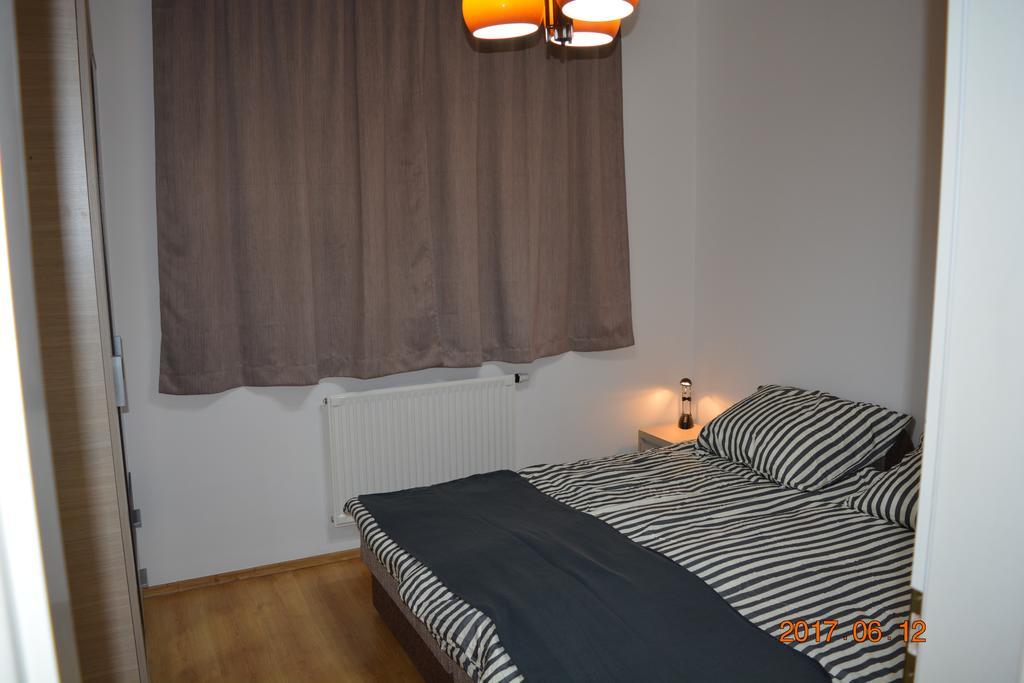 Gobe Apartman Hajduszoboszlo Exterior photo